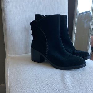 Ugg Suede Boots